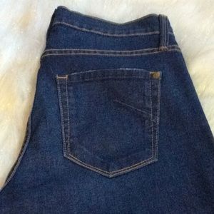 James $15 when you bundle 2 or more pair of jeans